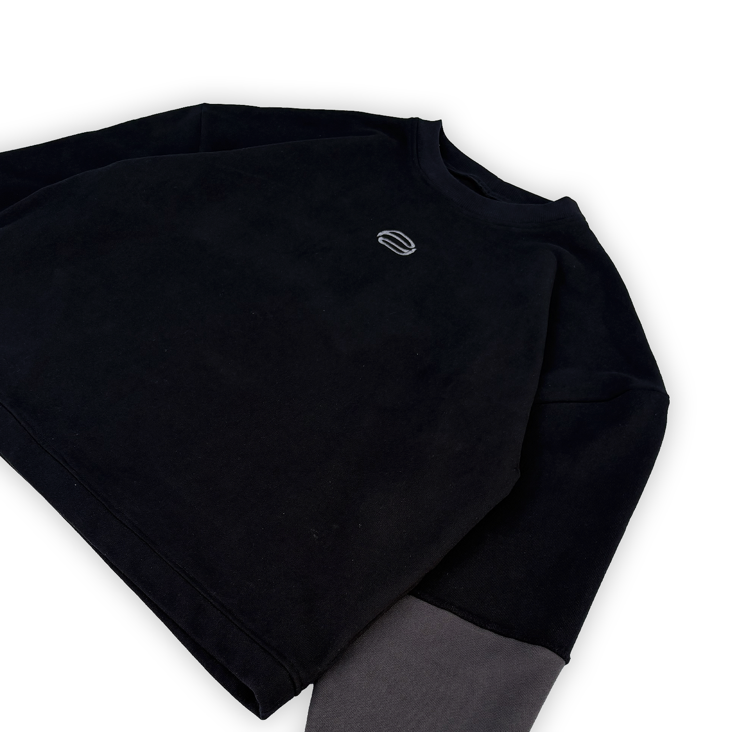 TWO-TONE CREWNECK